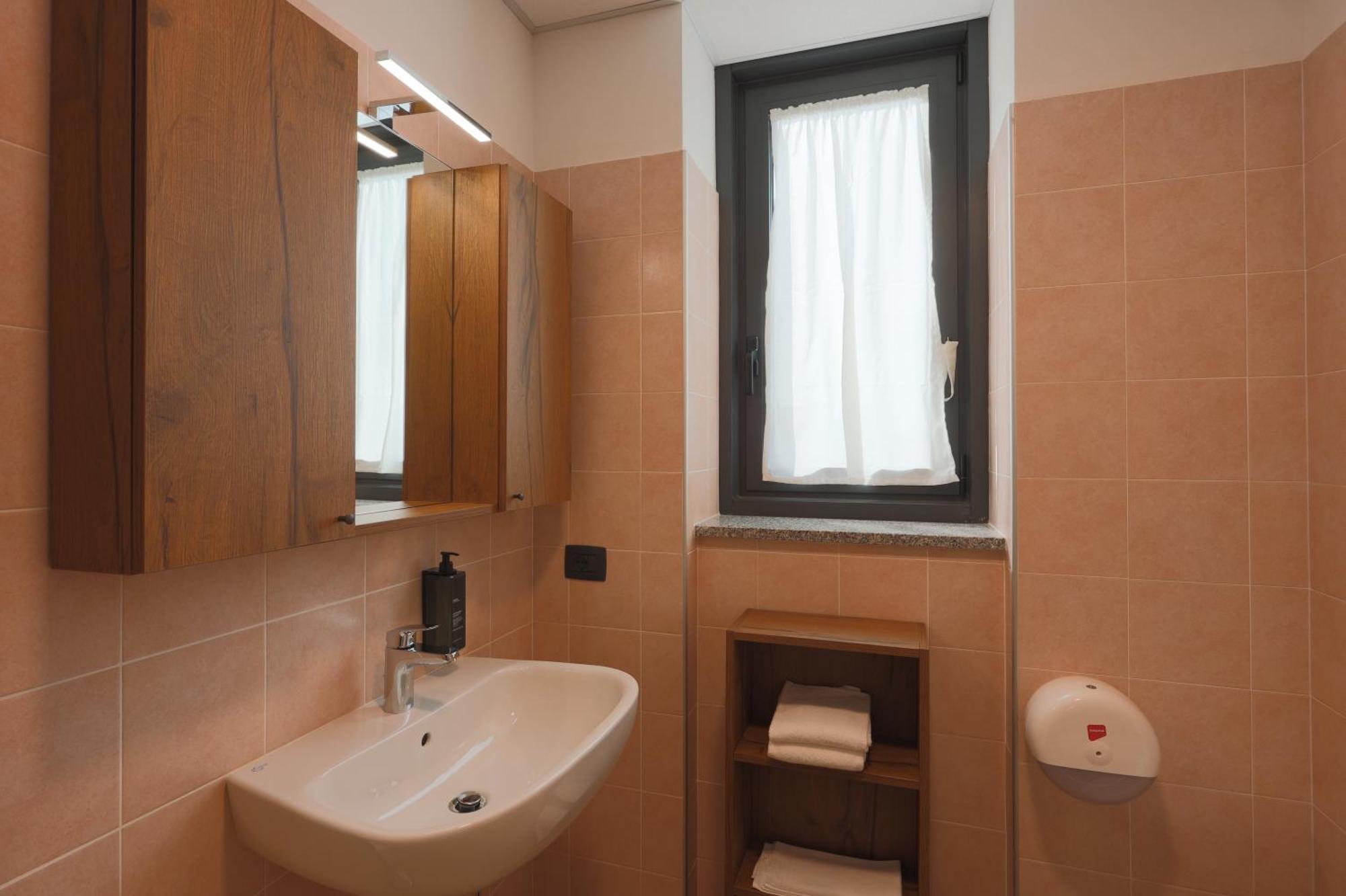 Corte Milano Rozzano Quarto foto